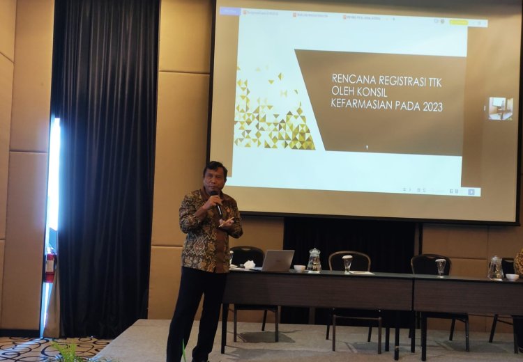 KESEPAKATAN TENTANG PENERBITAN STRTTK OLEH KONSIL KEFARMASIAN