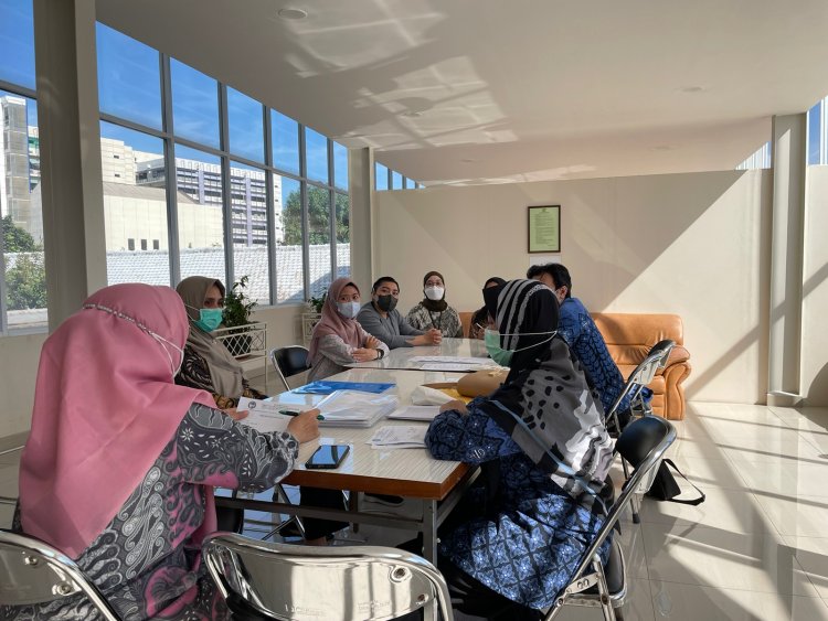 PAFI DKI JAKARTA MELAKUKAN KREDENSIAL TTK DI LINGKUNGAN RS SUMBER WARAS