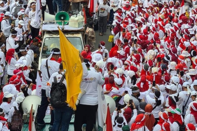 Ribuan Tenaga Kesehatan Melakukan Demo Menolak RUU Kesehatan