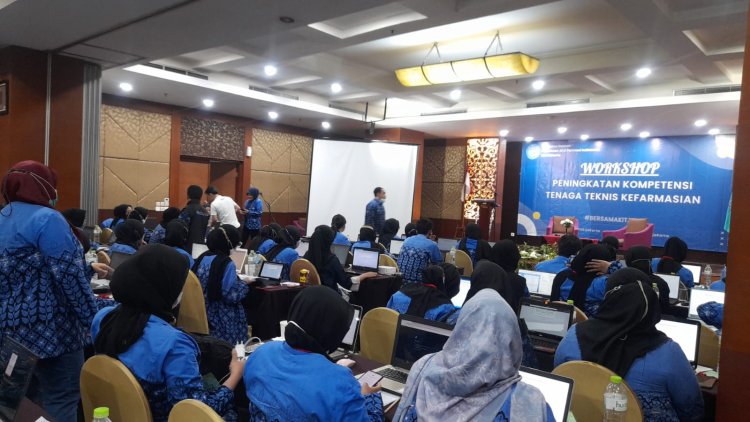 WORKSHOP "Peningkatan Kompetensi Tenaga Teknis Kefarmasian"