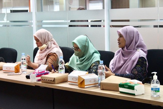 Peningkatan Kapasitas Apoteker dan Tenaga Vokasi Farmasi  dalam Penanggulangan TB: Peran Apt. Dra. Sri Riyanti, M.Pd dalam Coaching Tuberkulosis