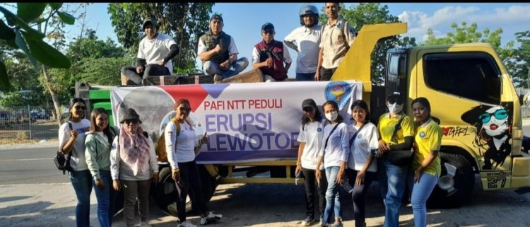 Aksi Nyata PAFI NTT Kepada Korban Erupsi Gunung Lewotobi Laki-laki