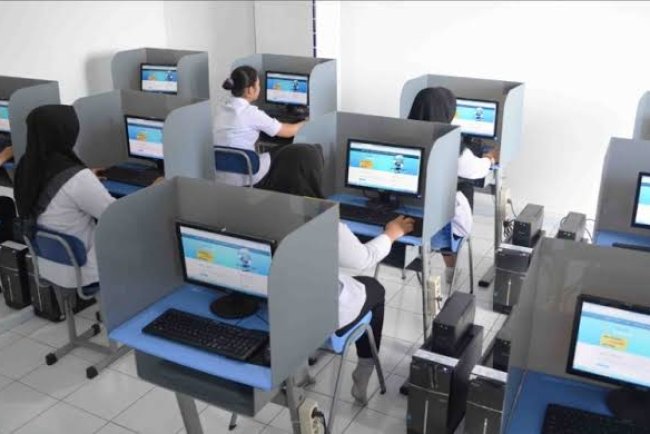 Resertifikasi Kompetensi dalam Rangka Pemenuhan Kompetensi Tenaga Vokasi Farmasi: Syarat dan Ketentuan Baru Berdasarkan UU Kesehatan No. 17 Tahun 2023