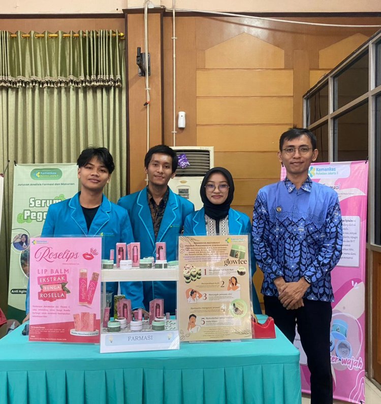JAKADU FAIR 2025  Dari Kampus Vokasi, Untuk Inovasi Kesehatan” Negeri”