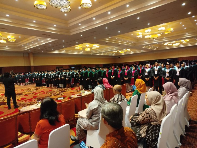 Wisuda Poltekkes Kemenkes Jakarta II TA  2024/2025