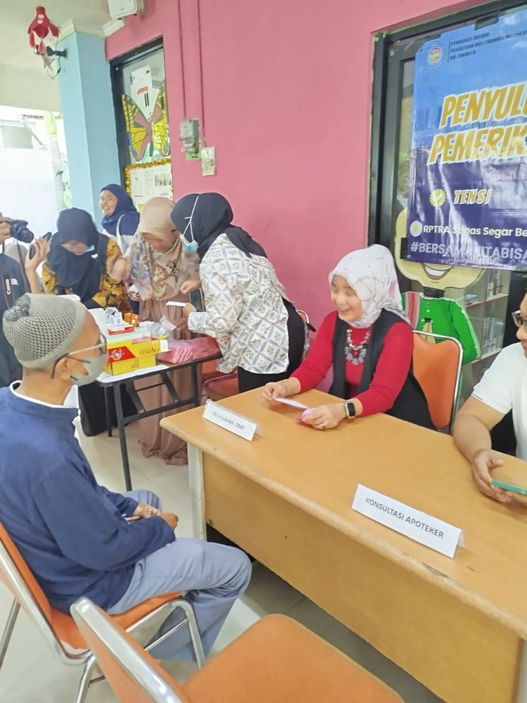 Bakti Sosial RPTRA Segas Segar Berseri