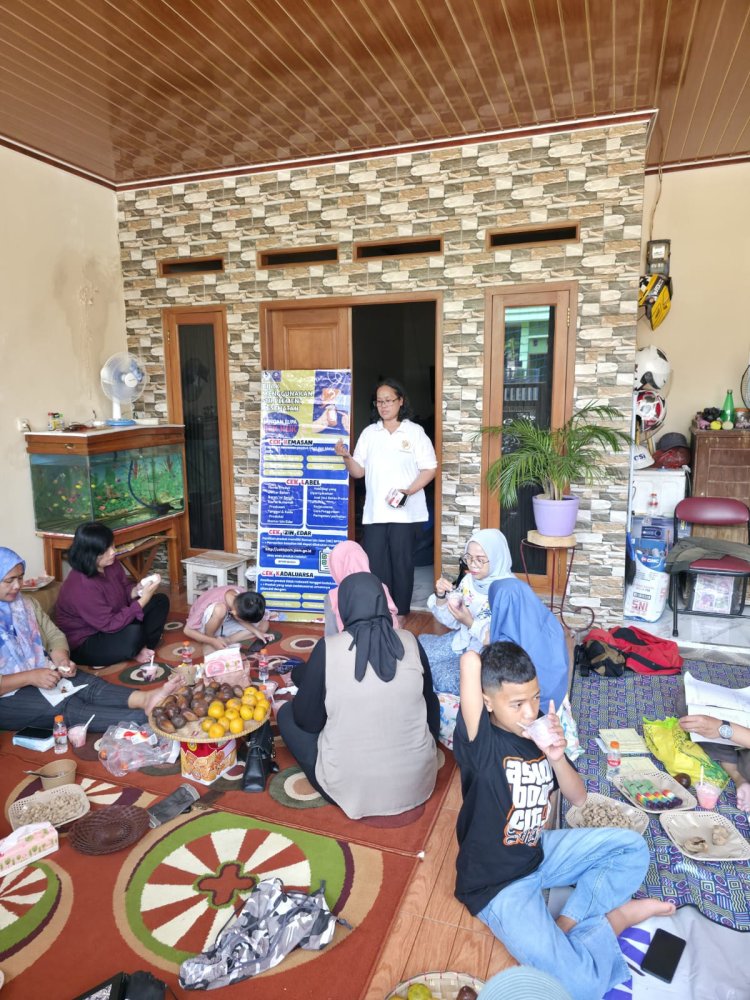 Komunikasi Informasi Dan Edukasi ke Masyarakat  Tentang Keamanan Supplement Kesehatan, Bahan alam Dan kosmetik